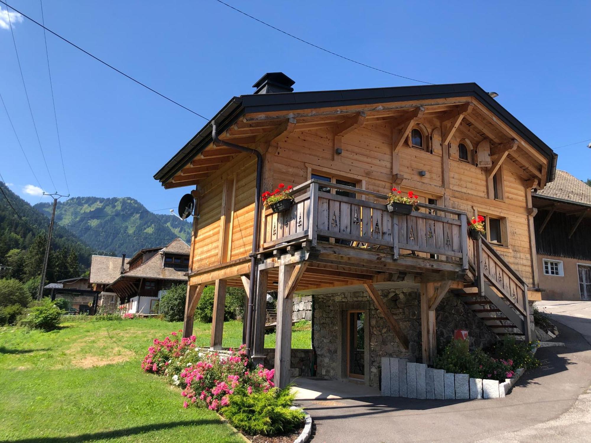 Chalet Cosy Et Moderne Vue Montagnes Seytroux Kültér fotó